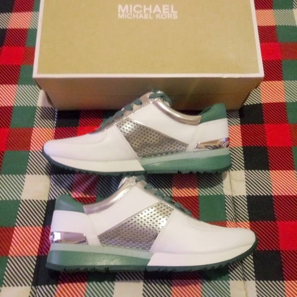 Michael Kors Allie Wrap Trainer - Picture 4 of 10
